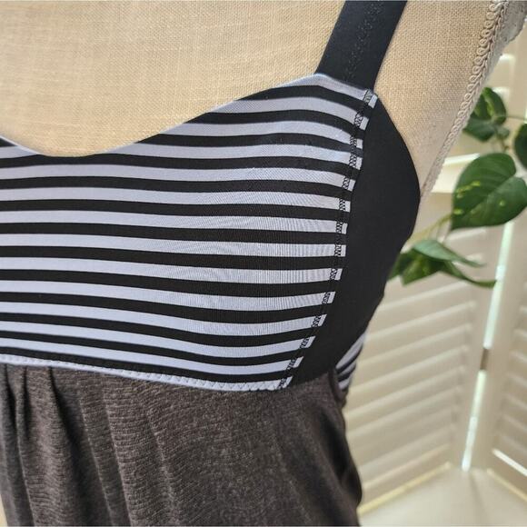 LULULEMON CLASSIC STRIPE POLAR HAZE TANK SIZE 6 - Picture 3 of 10
